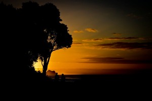 Sunset over the Tasman Sea, from NewPlymouth by Robert Simpson (wiredkiwi.com)